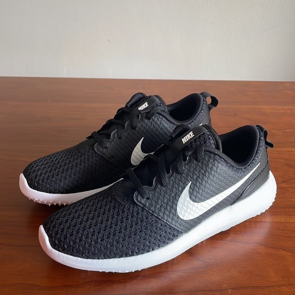 Womens Nike Roshe G Tour Golf Cleats Shoes Black Spikeless CD6066-001 - Picture 5 of 6